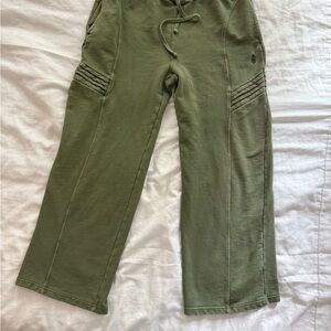 Green Wide Leg Pants with Relaxed Fit
